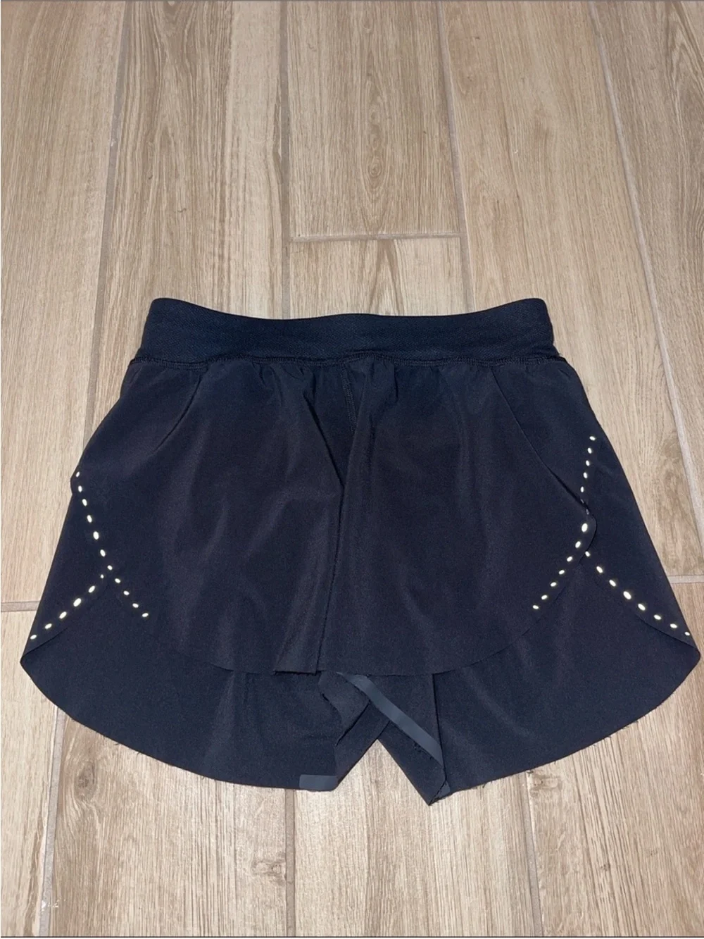 Lululemon Find Your Pace High Rise Lined Shorts Black 3” Sz 4